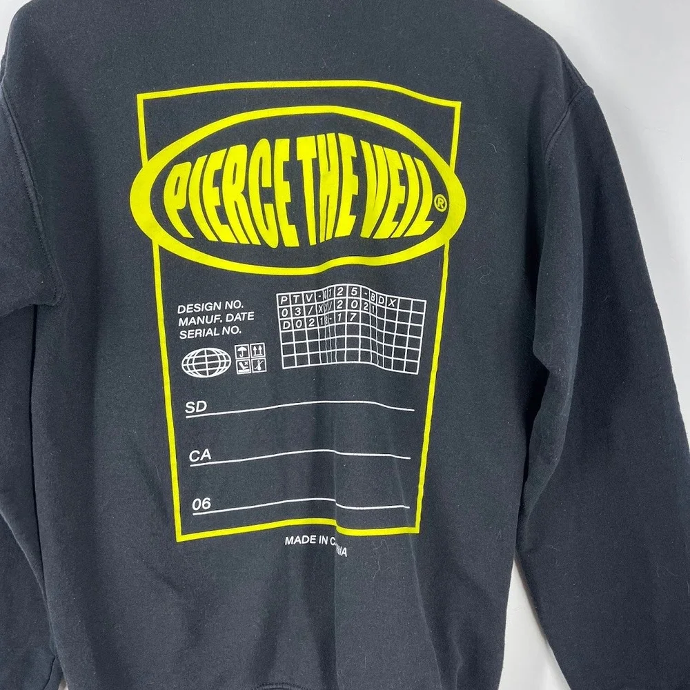 Pierce The Veil Crewneck Sweatshirt Fearless Records Band Merch Mens Size M - Picture 8 of 13